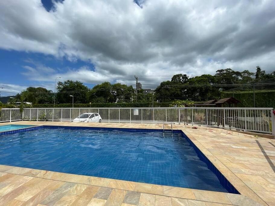 Lindo Em Com Otima Localizacao Apartamento *