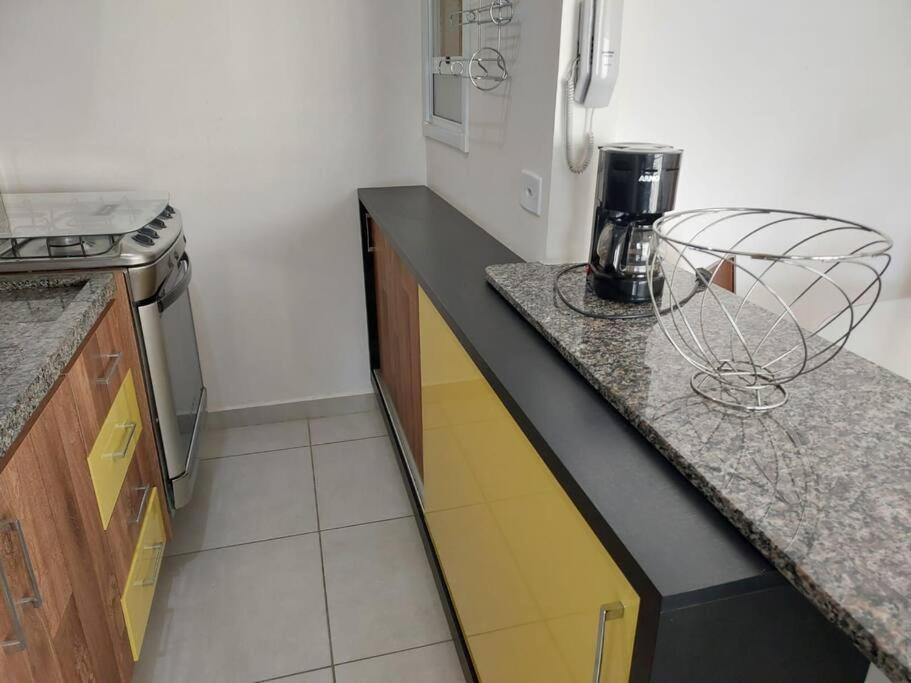 Lindo Em Com Otima Localizacao Apartamento
